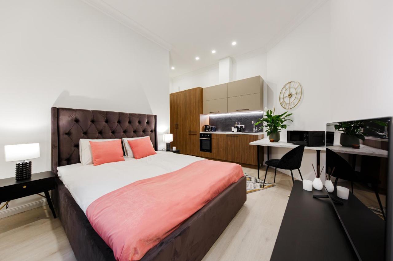 Rigaapartment Elizabetes 22 Self-Service Aparthotel Экстерьер фото
